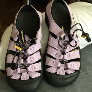 Keen Sandal Youth size 3
